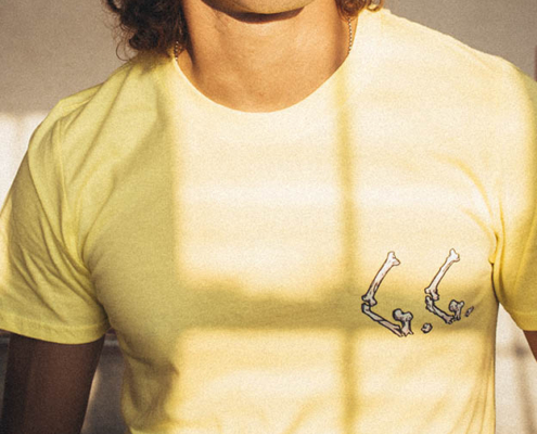 UOMO gialla fronte foto