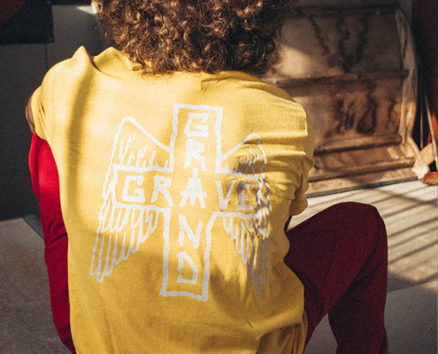 UOMO gialla rettro foto